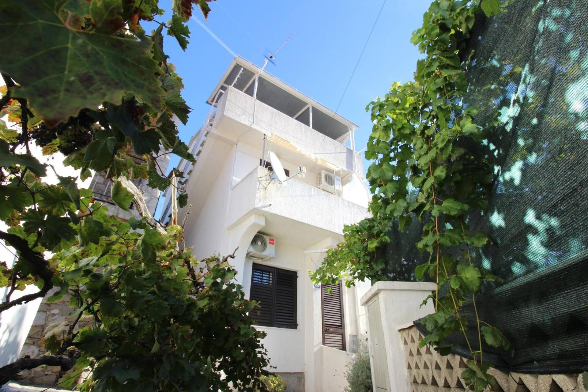 Apartments Bugi Baška Exteriör bild